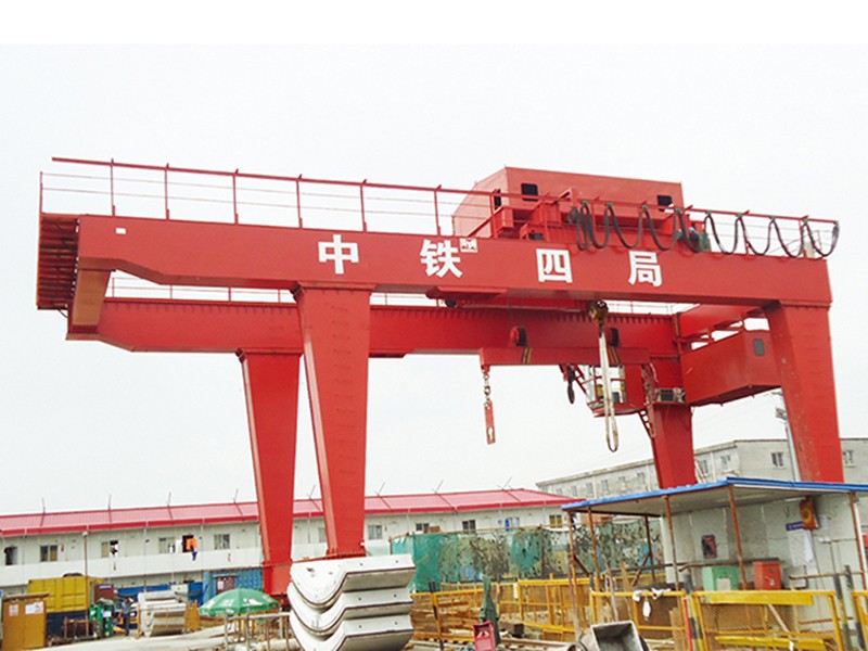 門(mén)式起重機(jī)地鐵出渣機(jī)